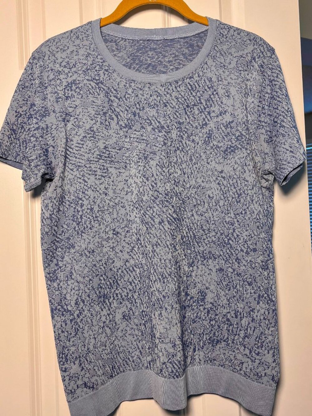 lululemon Swiftly Tech Short Sleeve Shirt Blue Size 8 Seamless Breathable Top